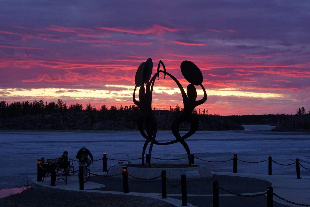 Aurora Deluxe Guest House Yellowknife Exterior foto
